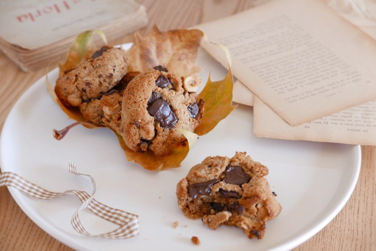 Cookies noisettes et chocolat par caporal cerise (caporalcerise.Fr)