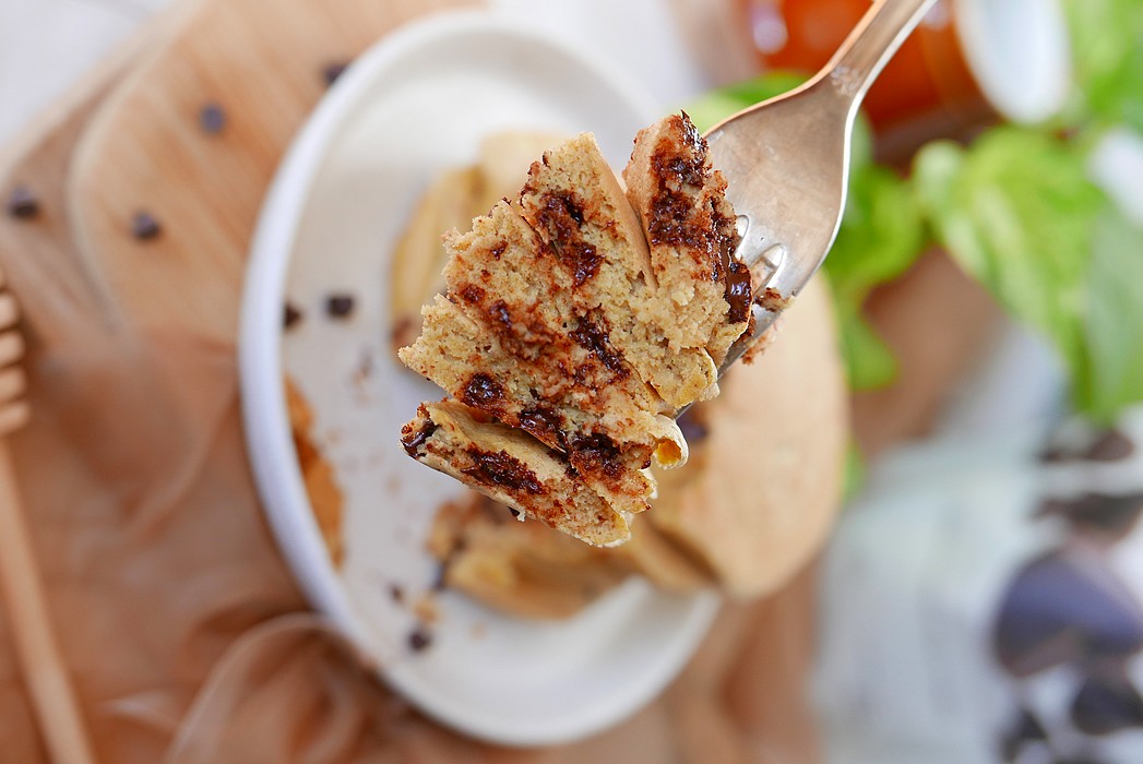 Pancakes aux pépites de chocolat par caporalcerise (caporalcerise.Fr)